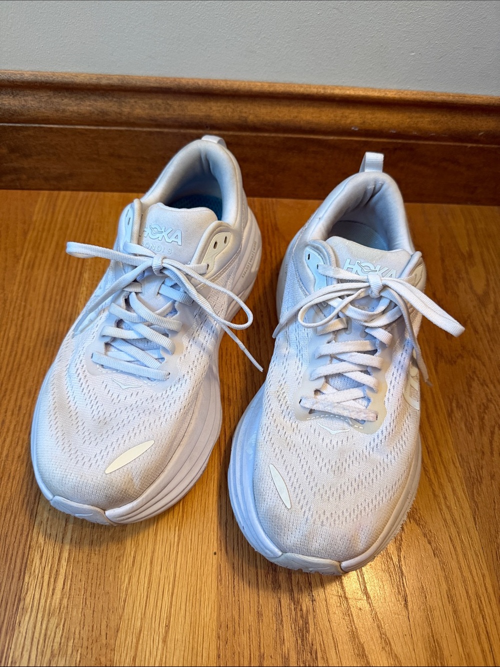 HOKA Bondi 8 Women's White Athletic Sneakers Size 8.5D Wide